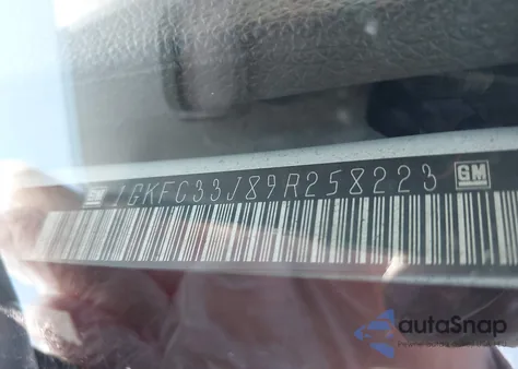 2009 GMC Yukon Slt z USA, uszkodzony, nr VIN 1GKFC33J89R258223